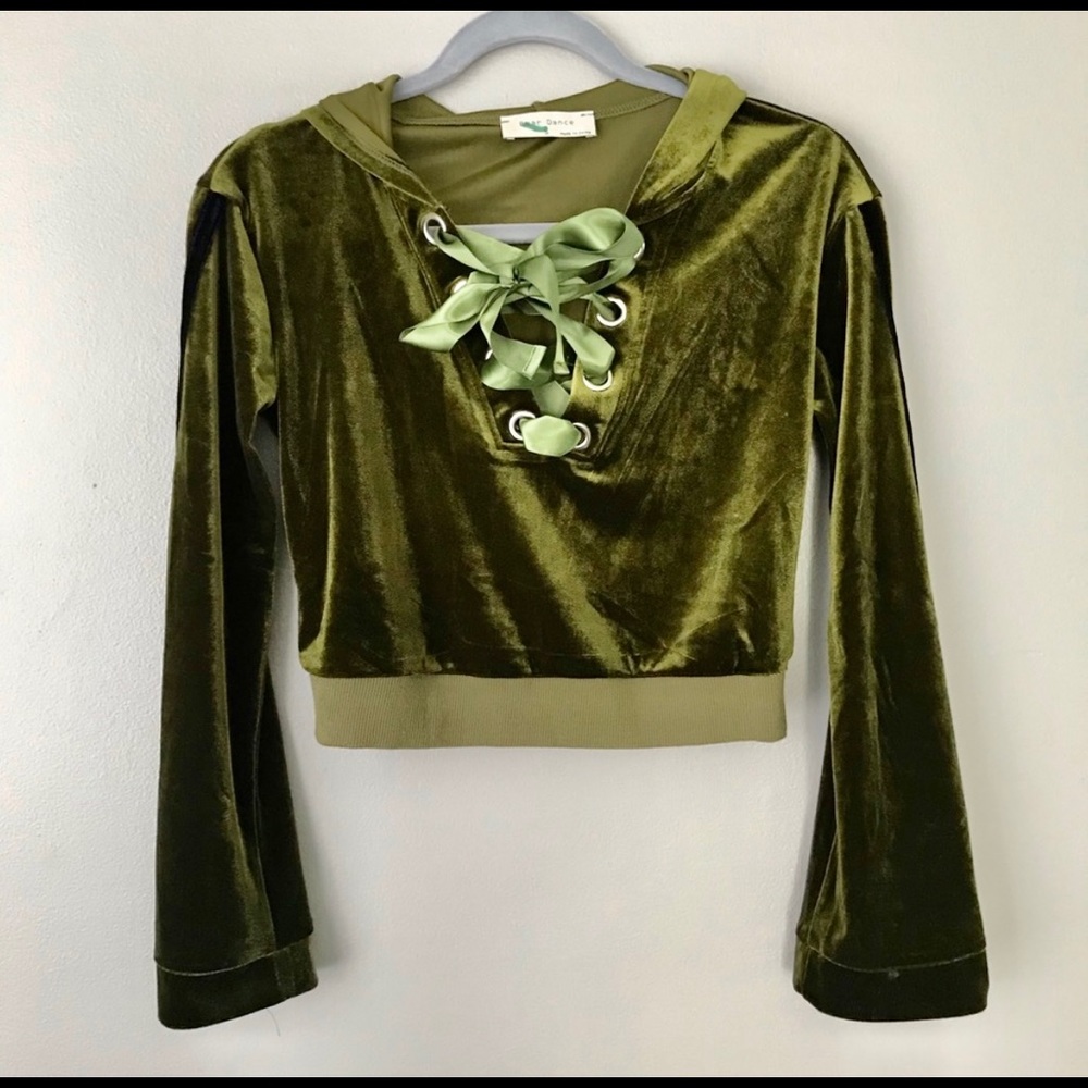 Bear Dance Olive Velvet Lace-Up Cropped Hoodie